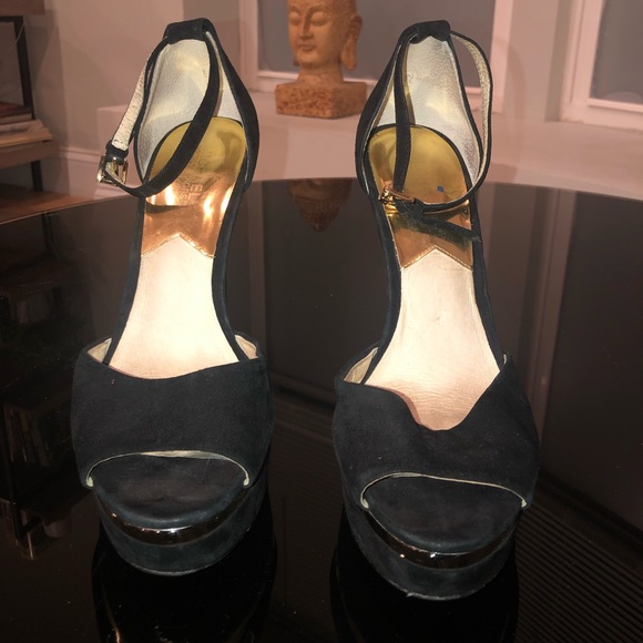 Womens size 10 Michael Kors black platforms - Picture 3 of 5